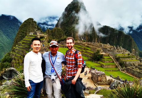 “10 – Days Lares Trekking & <strong>The Flight Of The Condor”</strong>
